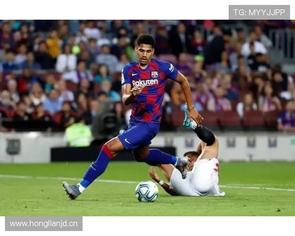 阿劳霍在关键时刻的决定性影响与比赛格局的变化分析