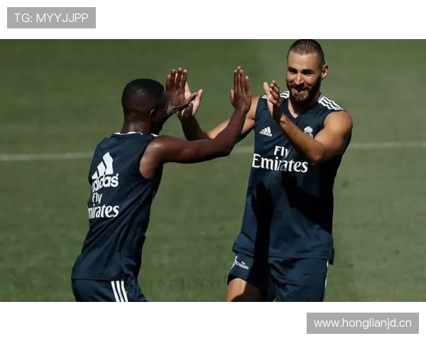 维尼修斯对阵不同联赛球队表现对比：跨环境适应能力评估